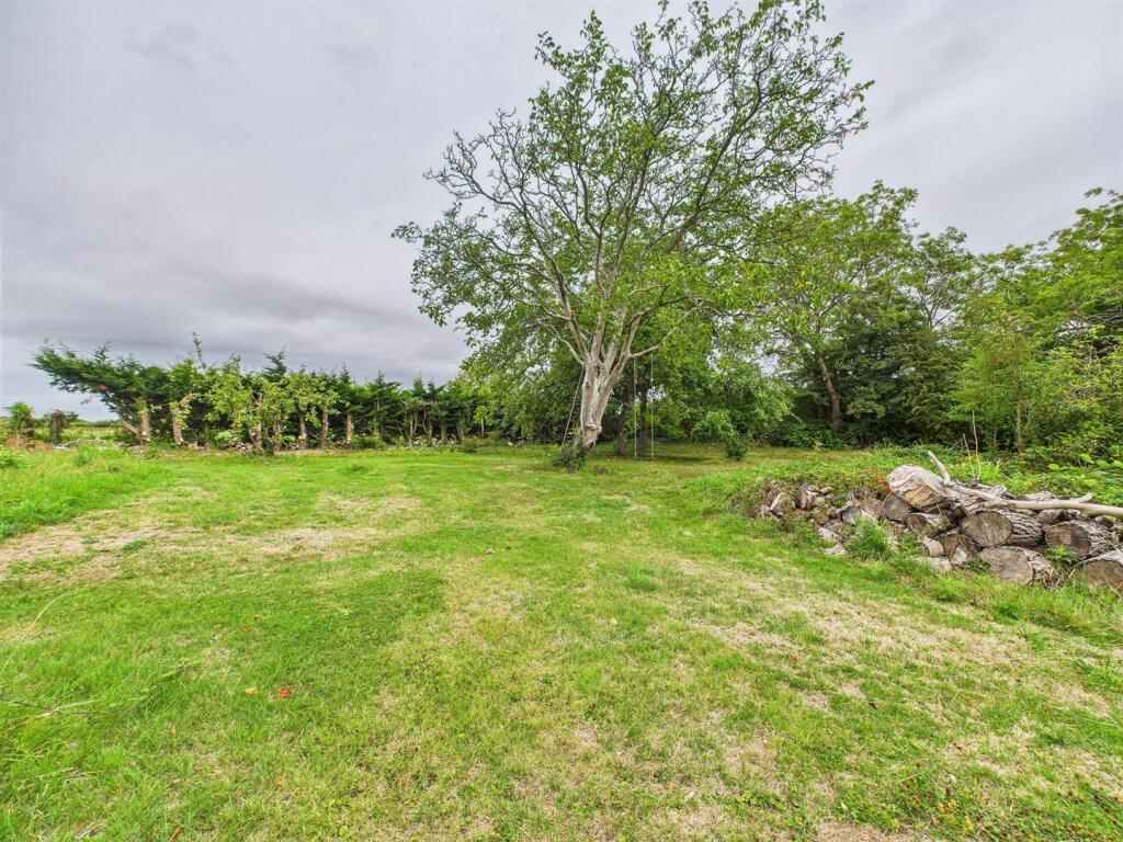 3-bedroom detached bungalow  (24).jpg