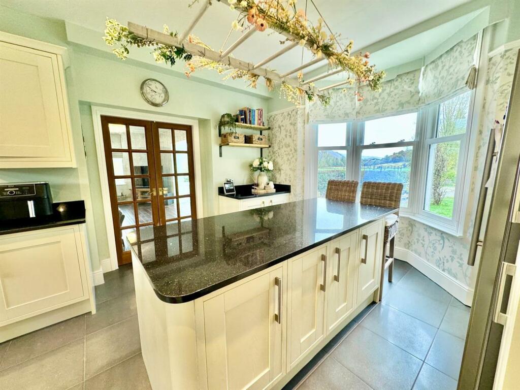 PHOTO-2024-11-18-18-30-22 (24).jpg