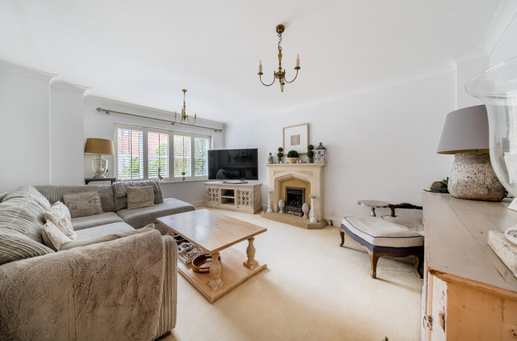 1386218-1-692d6d8...