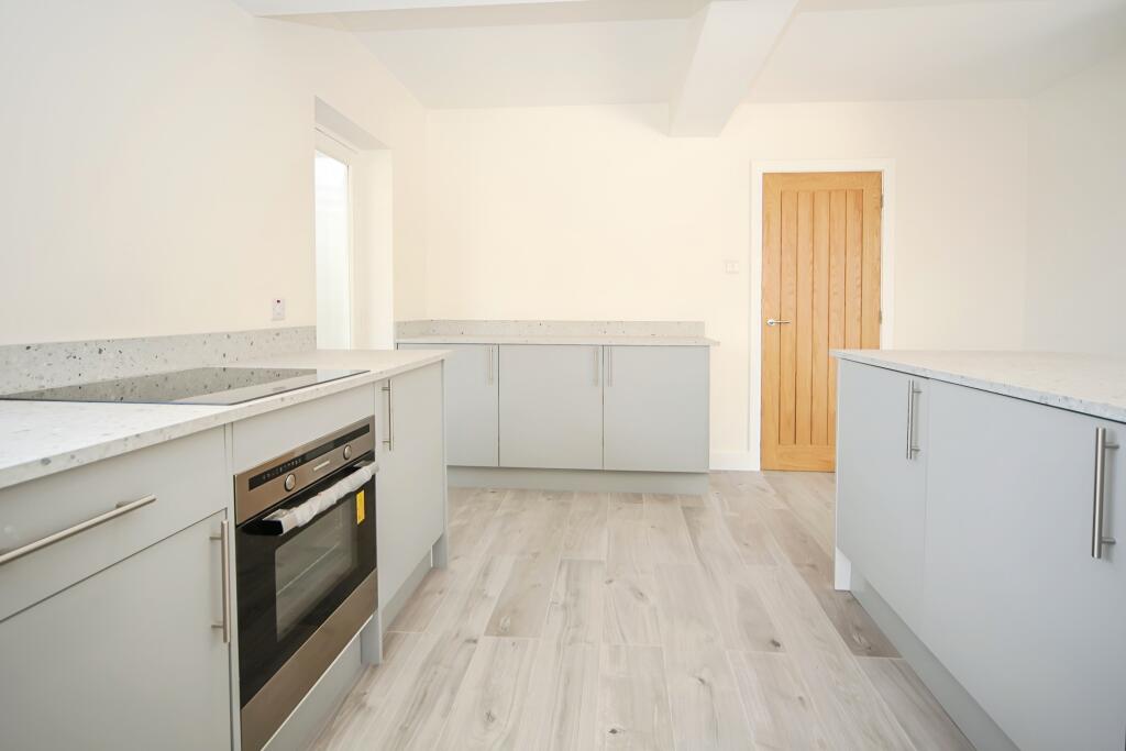 Living/kitchen/dining area