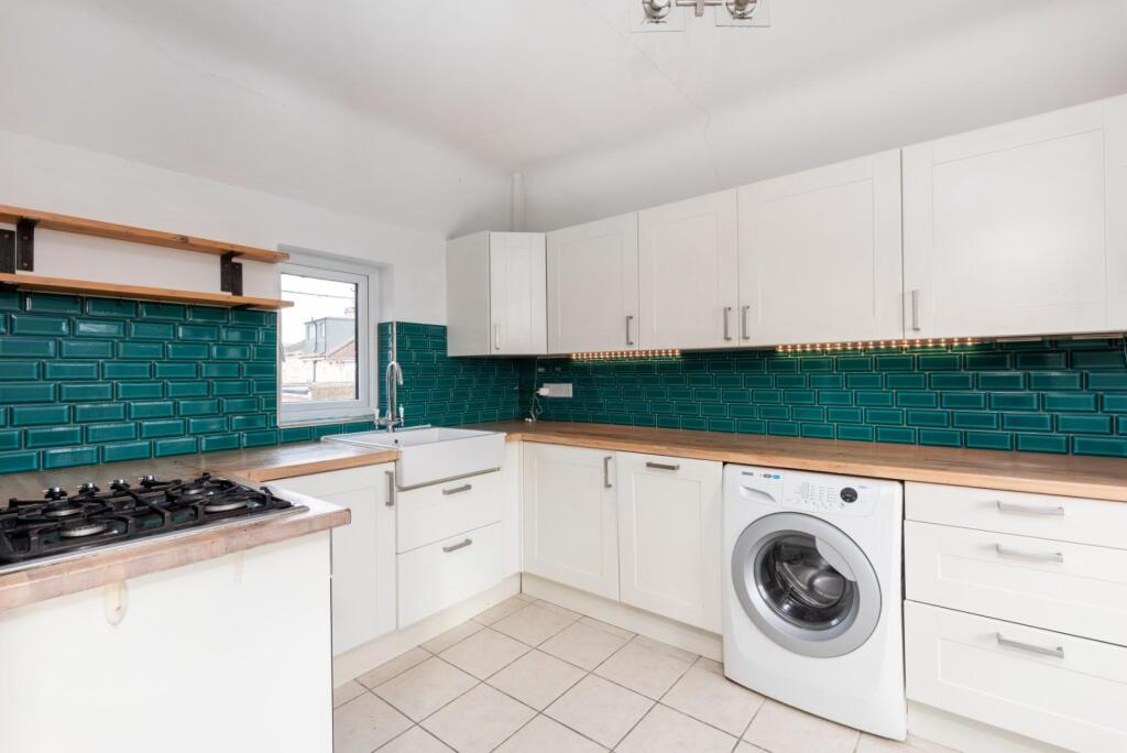 1 Claremont Mews, Bath BA1 6EZ-7.jpg