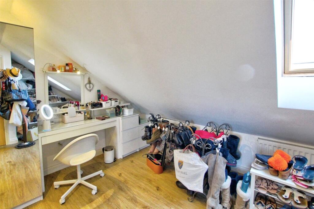 Bed/Dressing Room