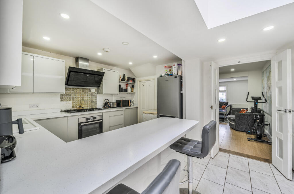 1358392-30-68cd26...