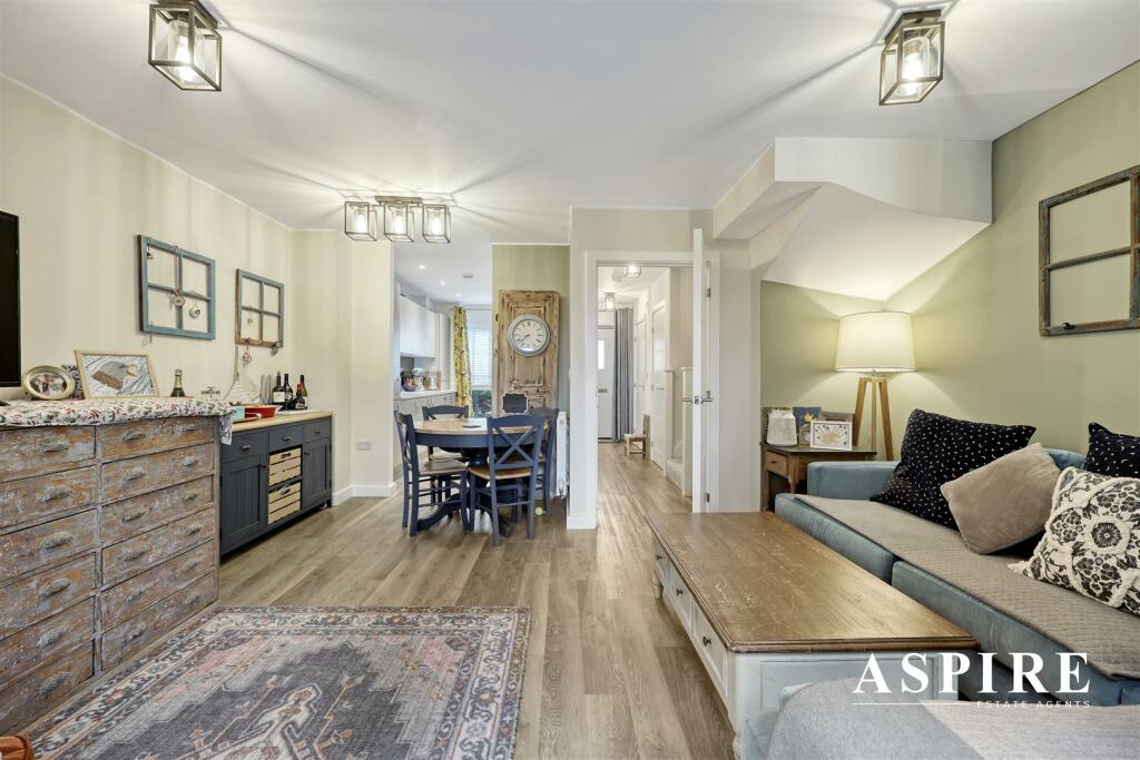 img_5492_17 copy 2.jpg