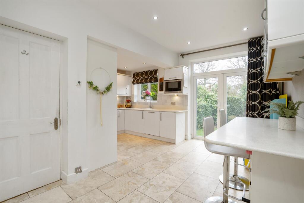 8 Buryfield Road_12.jpg