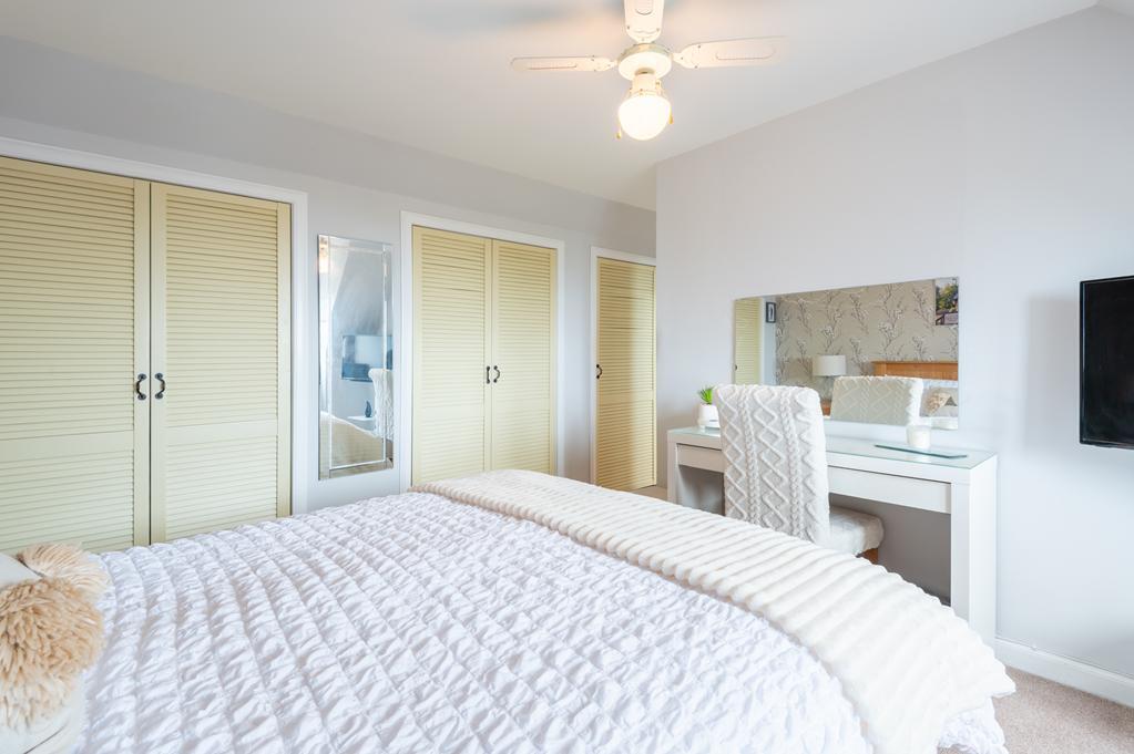 MASTER BEDROOM 1 AGA