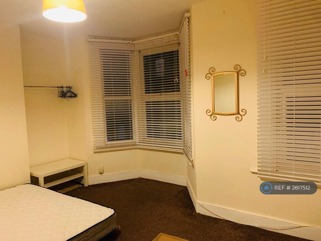 Room1