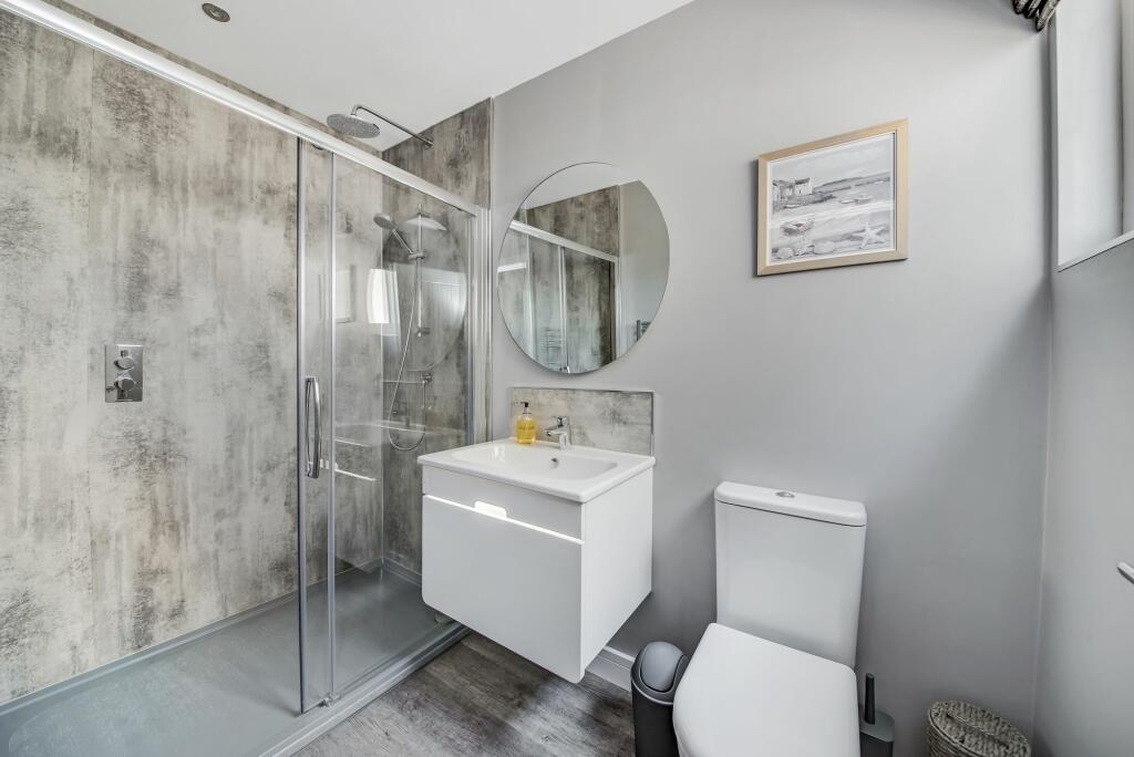 Cottage shower room