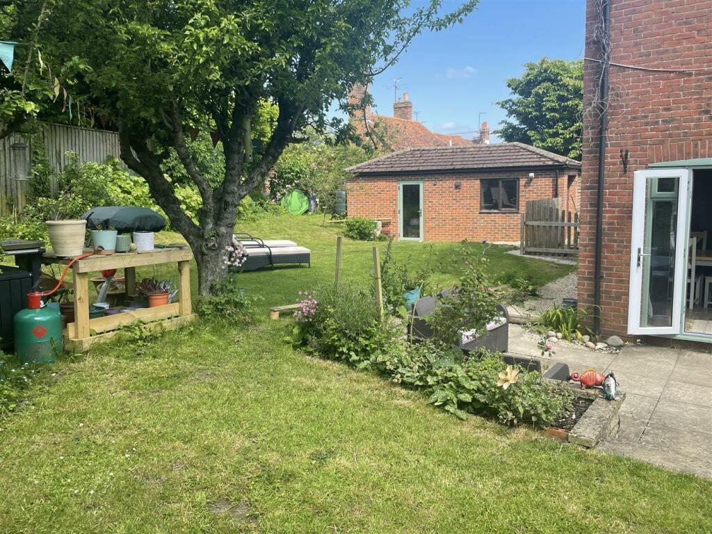 garden.jpg