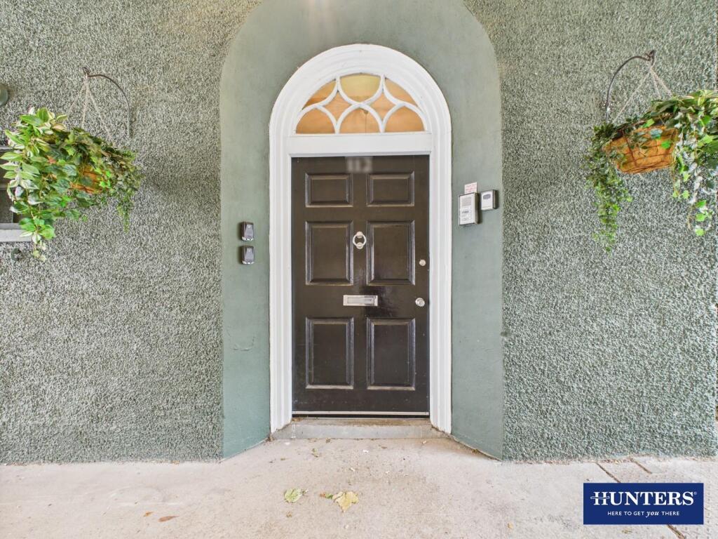 Secure Access to the Building