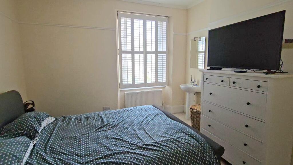 Bedroom 2.jpg