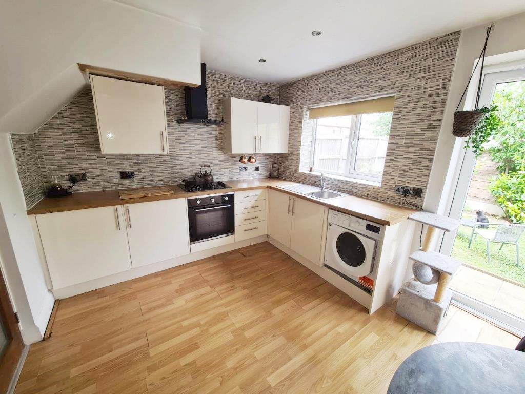 83796681-dbf5-467c-9993-e3cb37d65531-1_all_5125...