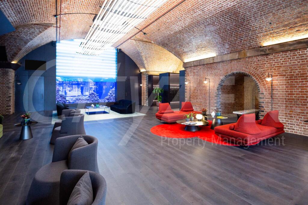 RESIDENTS LOUNGE