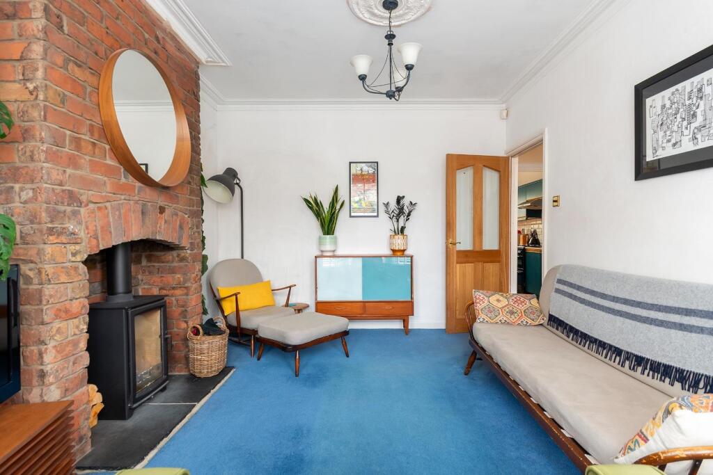 0S4RBN - Living Room A.jpg