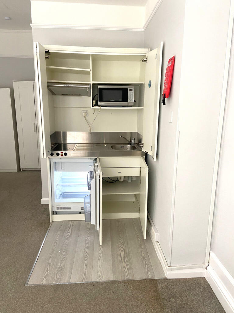 Kitchenette