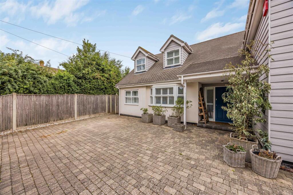 7 Hollow Lane, Hayling Island-Small-PorticoMarketi