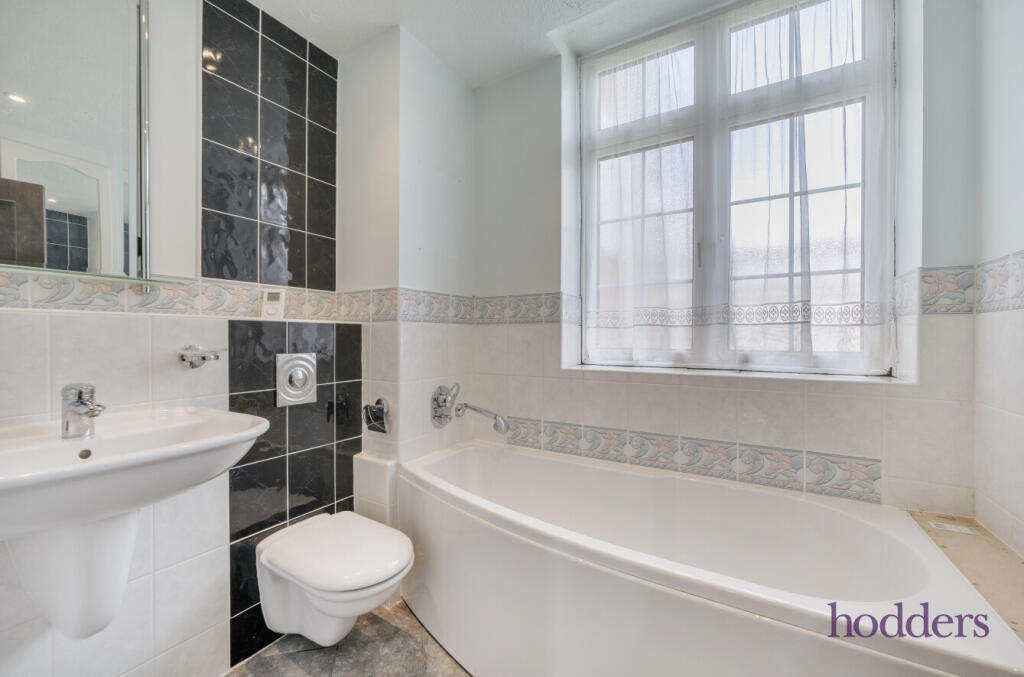 a3a05001-fe30-43c...