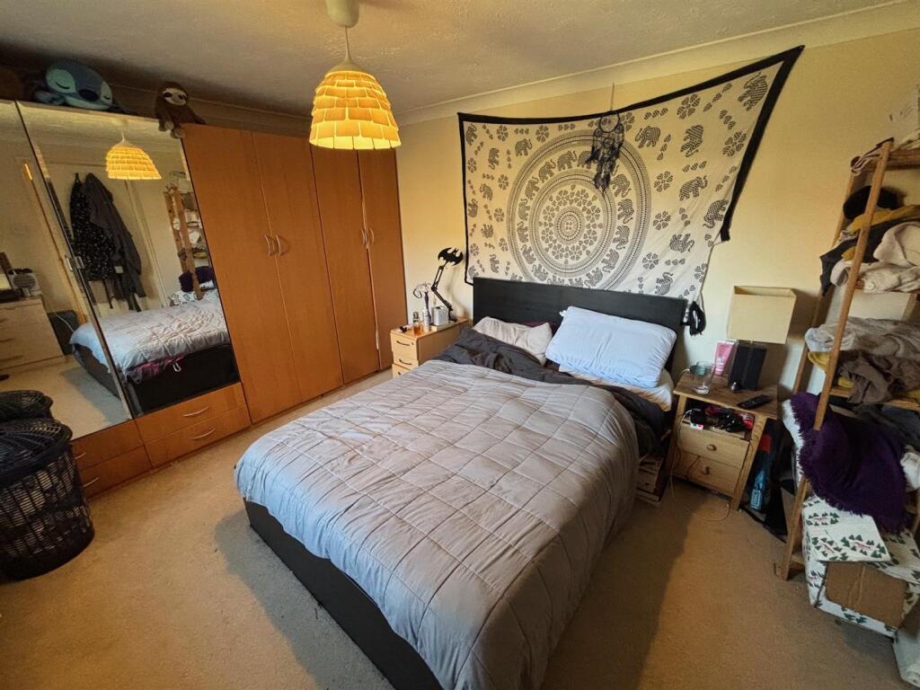 Bedroom.jpg