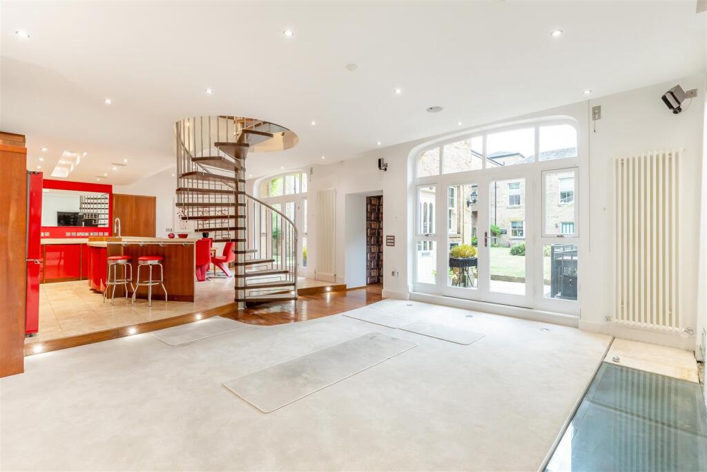 8654181-interior14.jpg