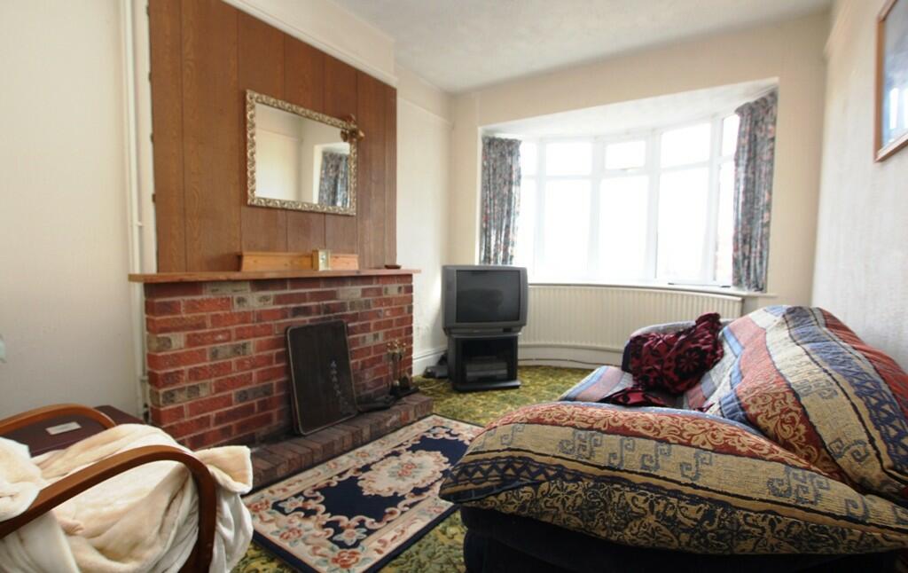 3-bed detached ho...
