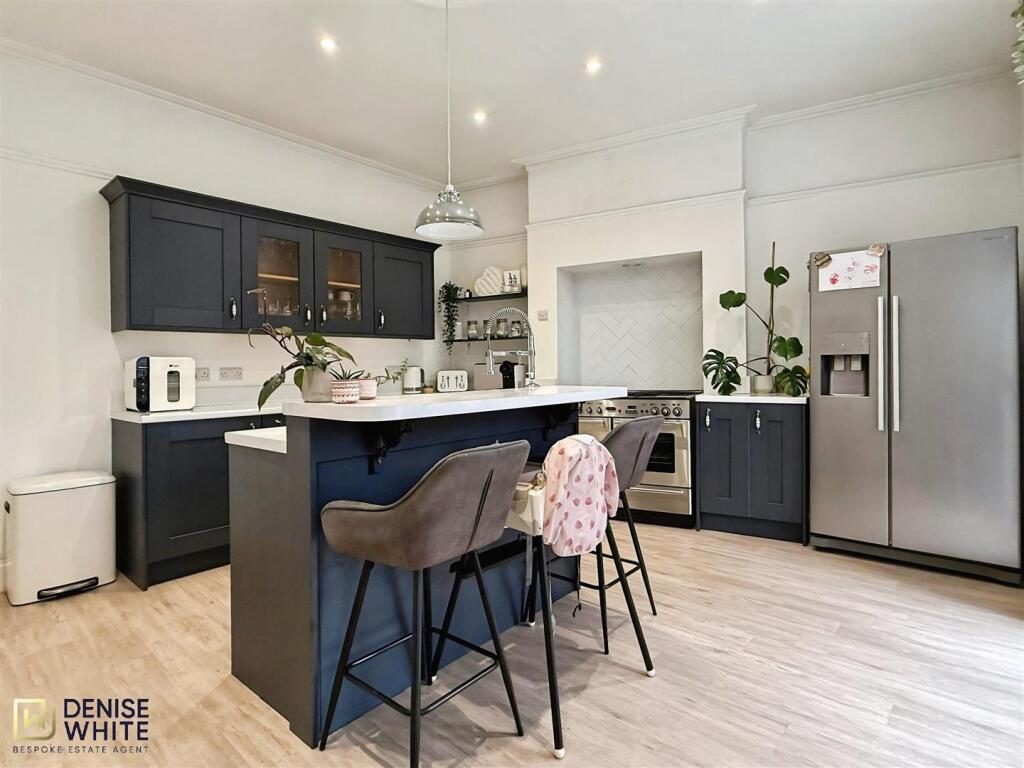 Breakfast Kitchen