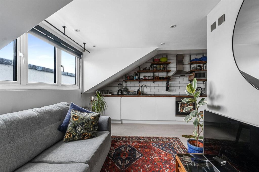 Lower Clapton Rd, E5