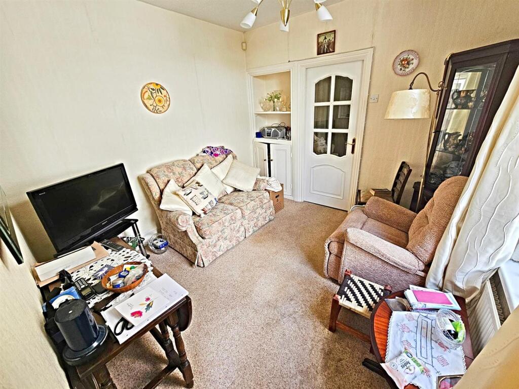 Breakfast Room