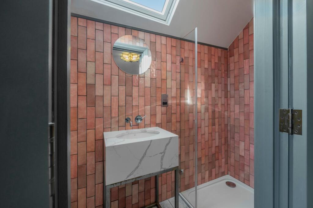 Picture No. 01