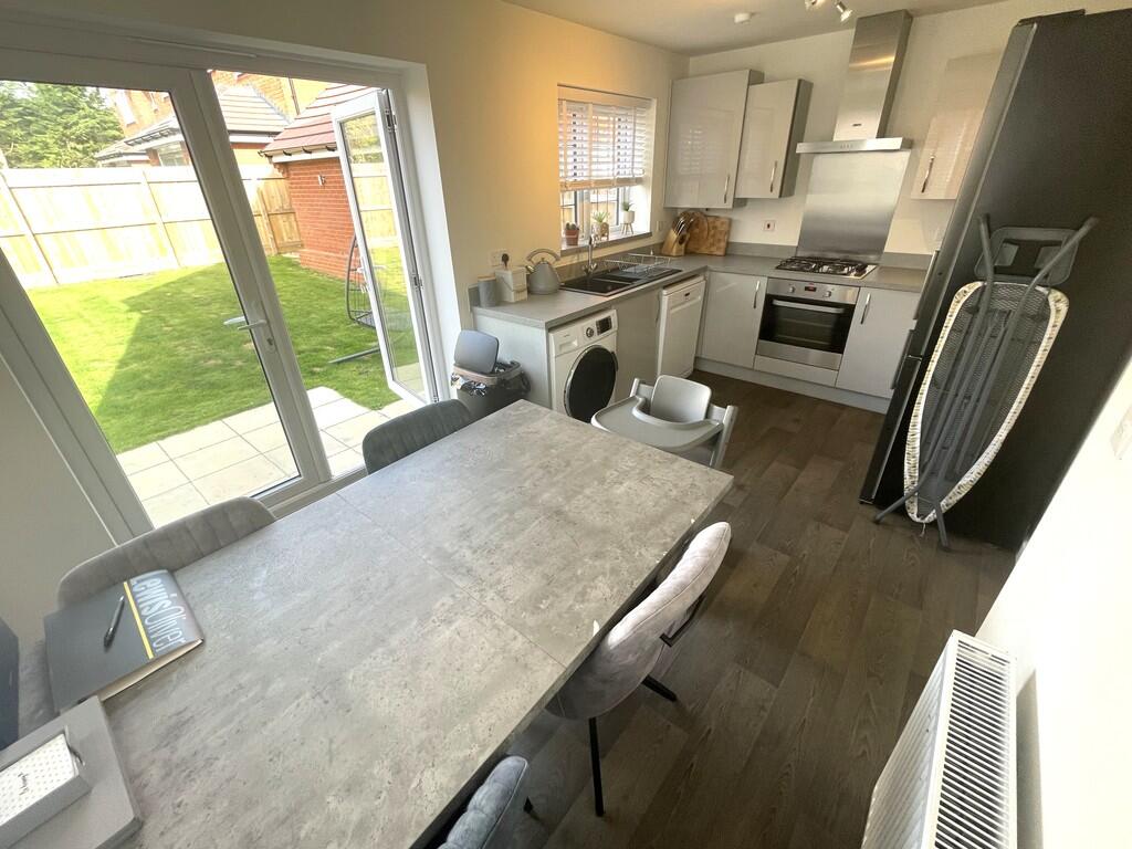kitchen diner use