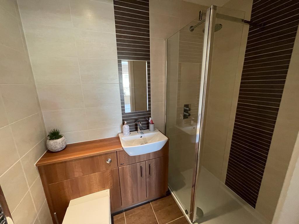 EN-SUITE SHOWER ROOM TO BEDROOM ONE