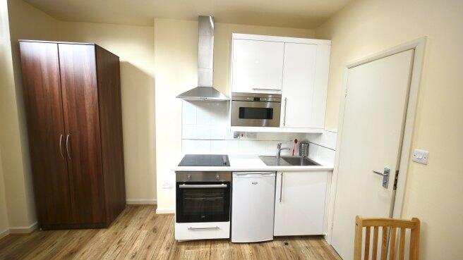 brondesbury-park-nw6-7ay-981177