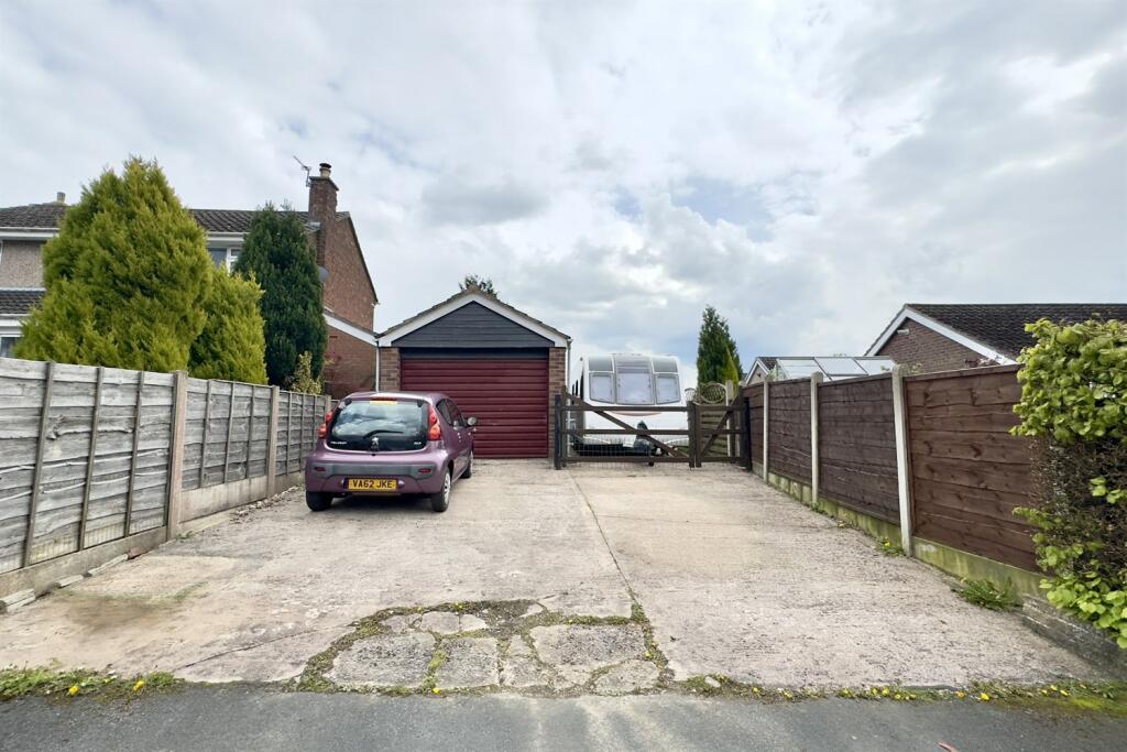 Driveway &amp; Garag