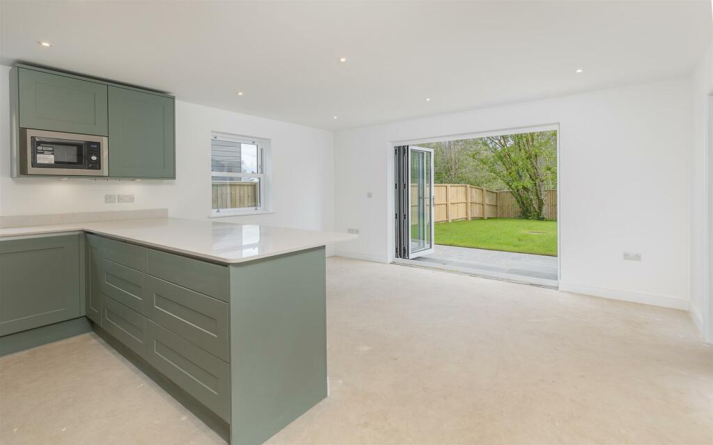Kitchen &amp; Dining Room..jpg