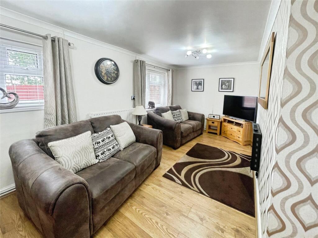 Back Lounge