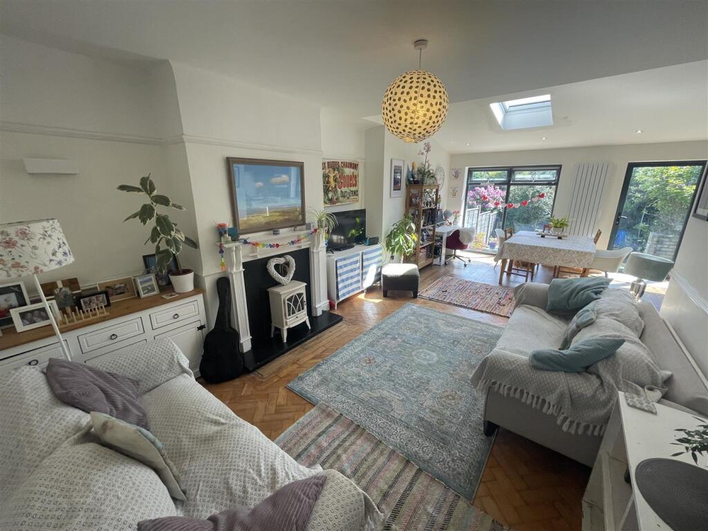 Photo 10-05-2025, 12 12 05.jpg