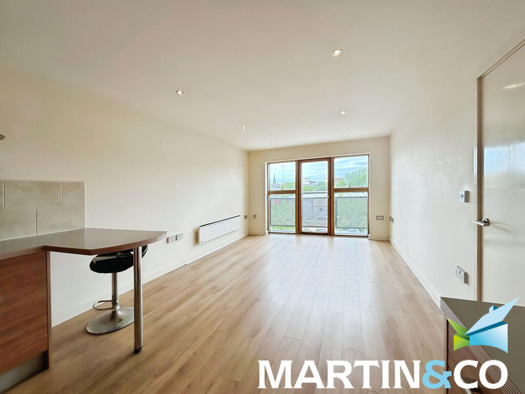 82eff5f0-IMG-2025...