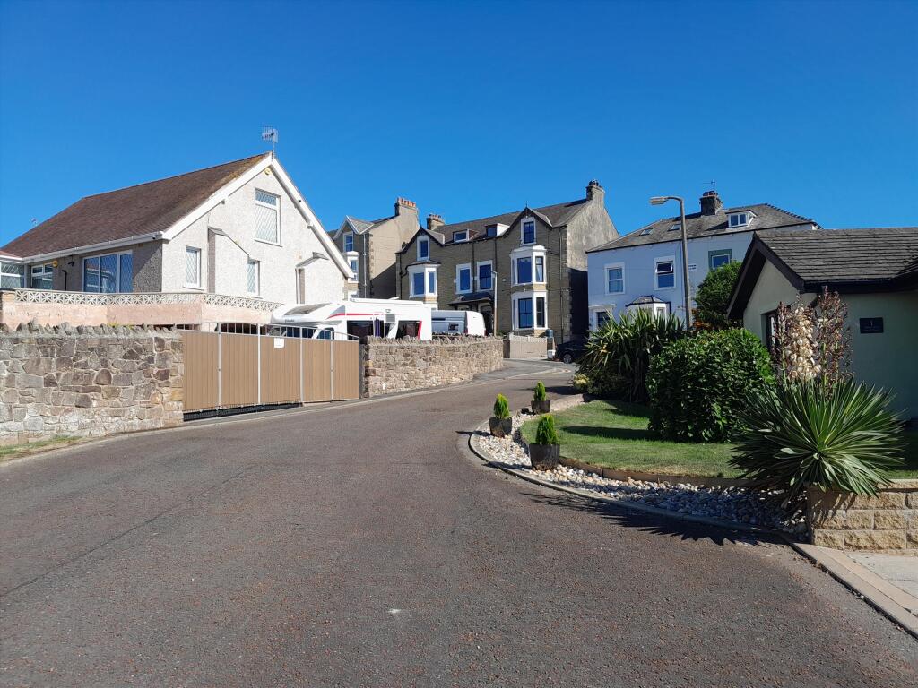 Salem Mews Street Sc