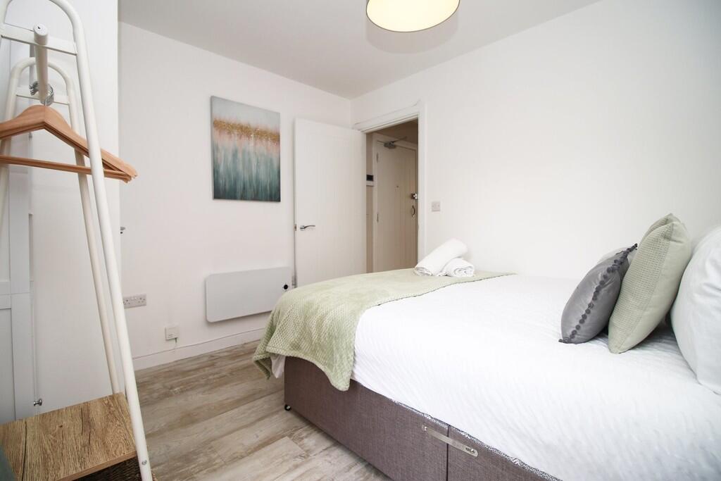 8a3f4626-b582-4e8...