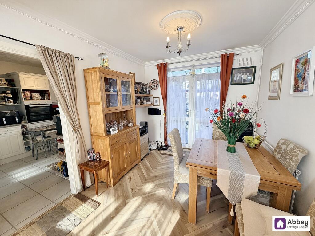 Lounge/Diner