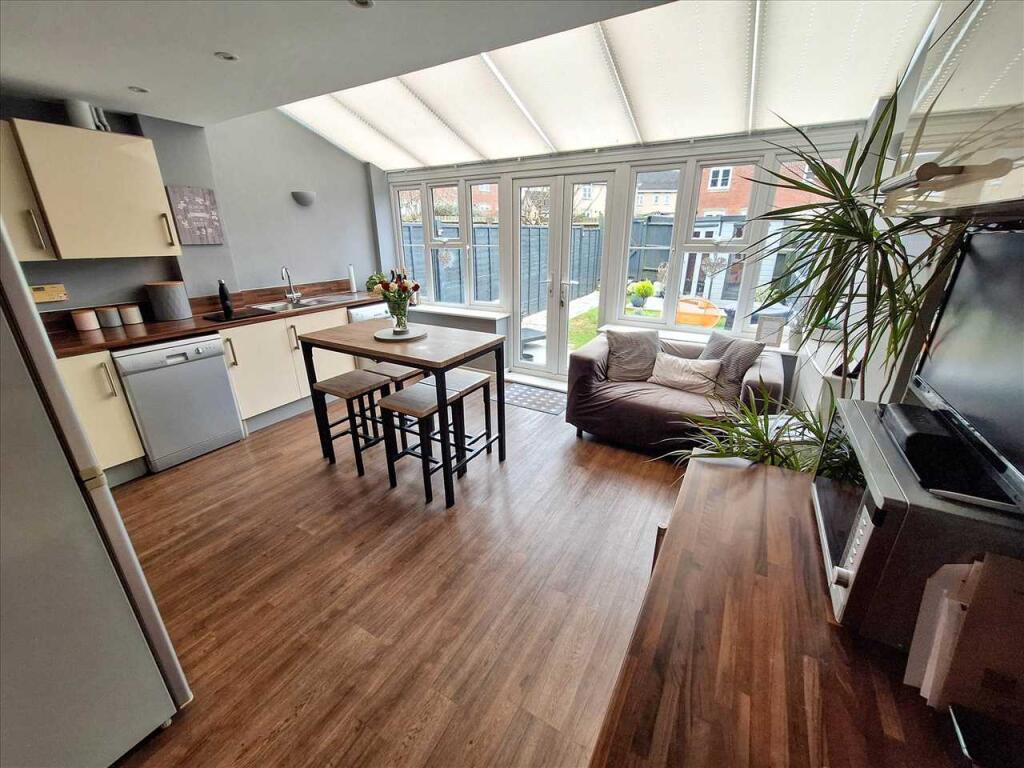 Kitchen/Ding Room