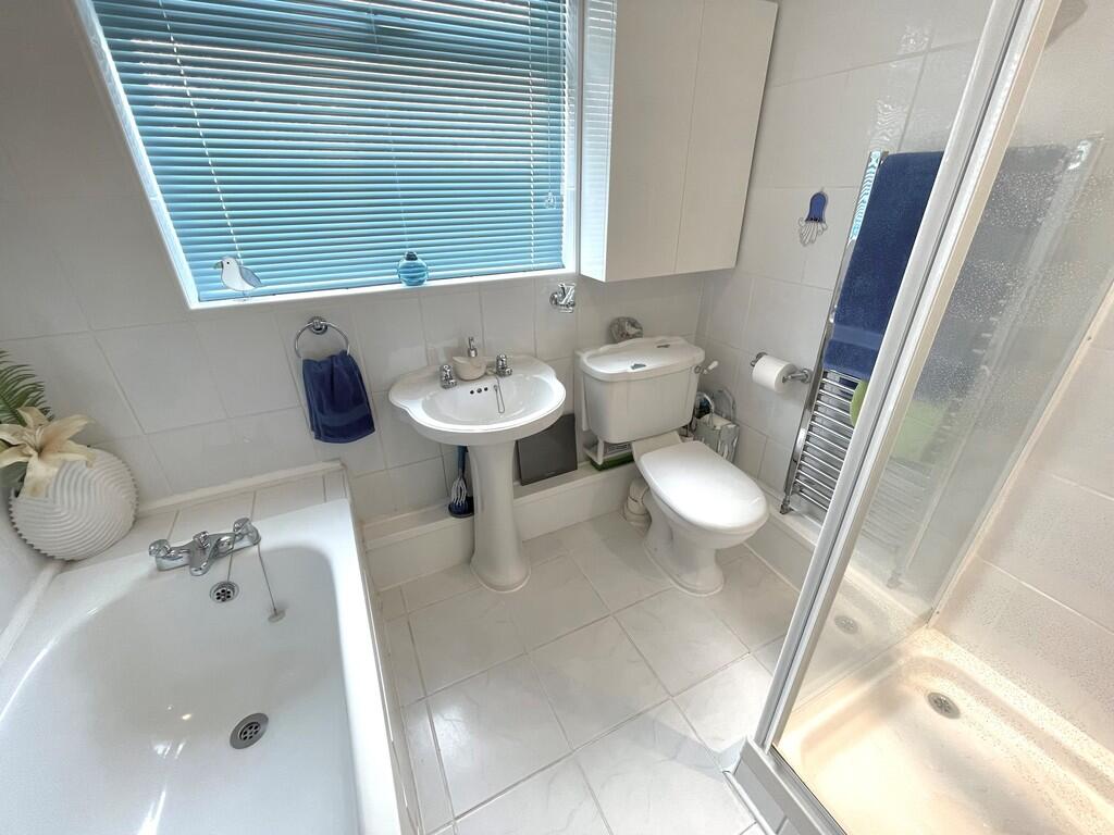 30 Russells Close...