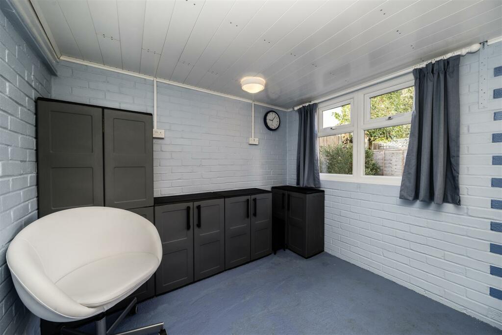 Davidson Frost-Wellings, DFW, Wynchgate, Harrow, G