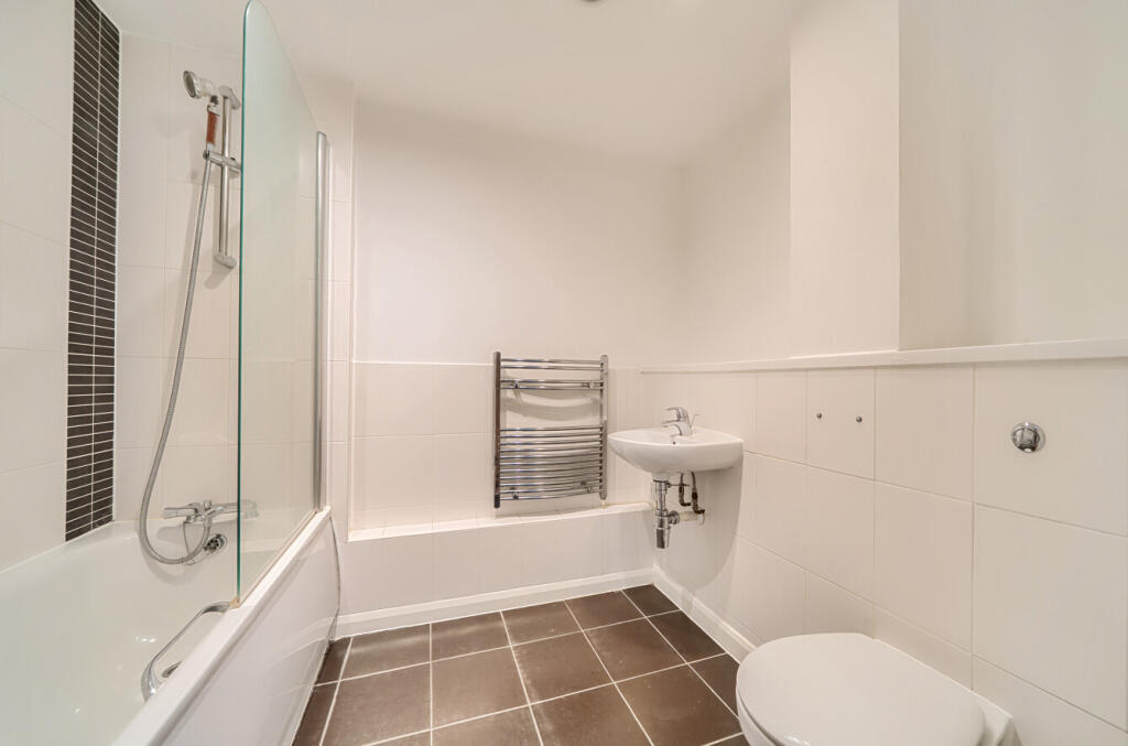 1319801-5-6867a94...