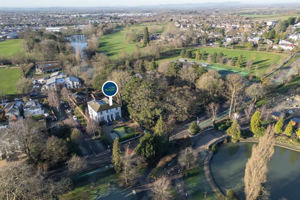 Flat 3, 110 Evesham Road, Cheltenham, Gloucestersh