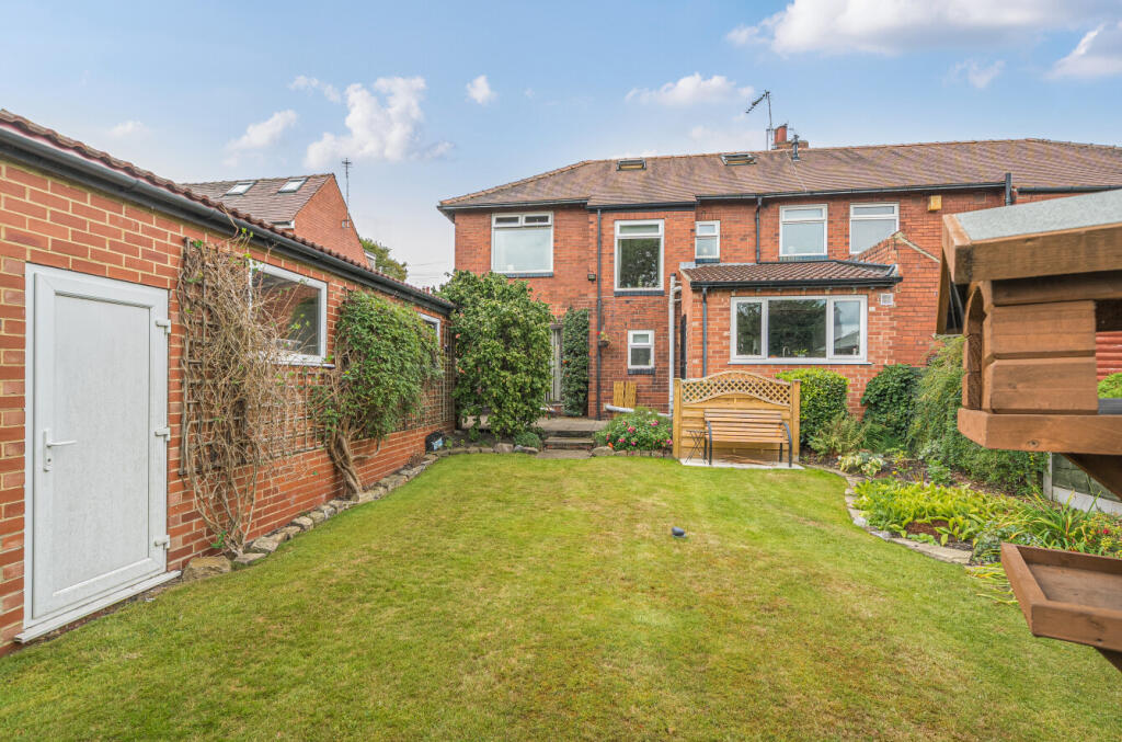 1347848-4-68b98d8...