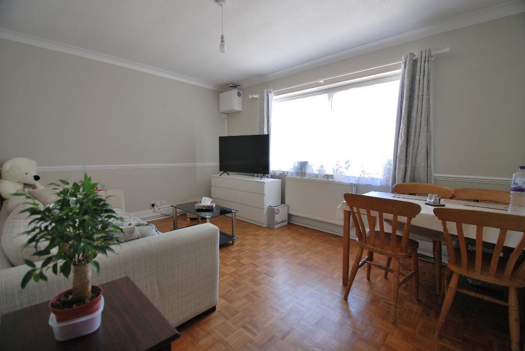 Living/Dining Spaces