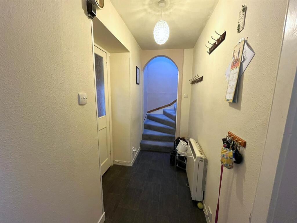 STAIRCASE &amp; LANDING