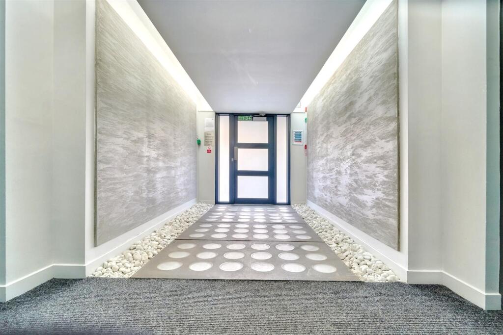 Communal Entrance_1.jpeg