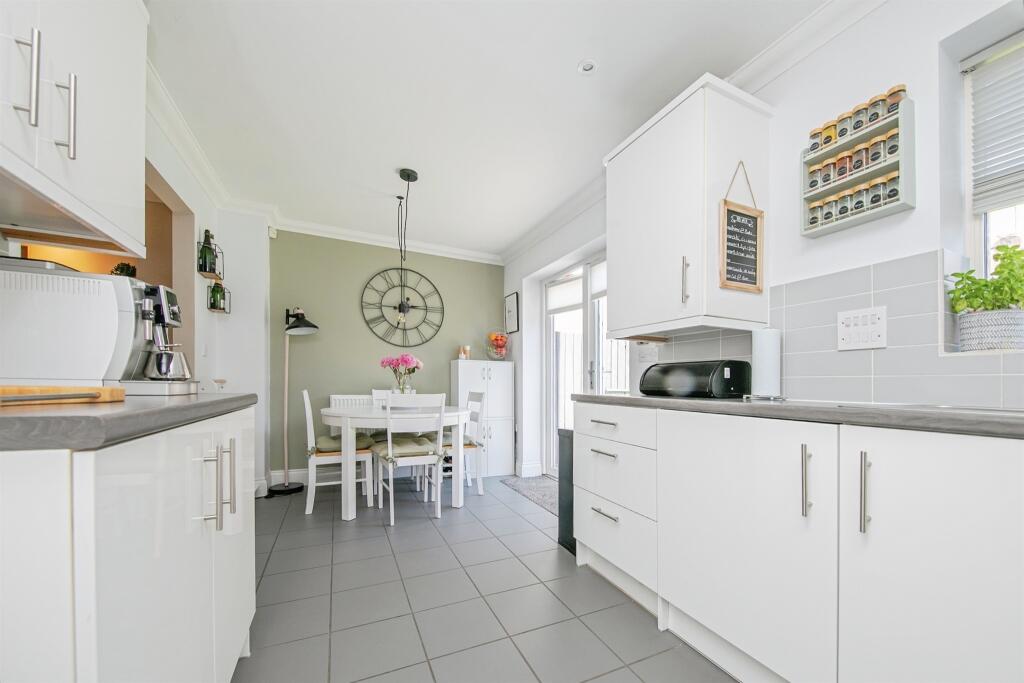 Kitchen / Diner