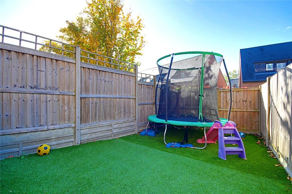 Ebony Crescent, Barnet, EN4